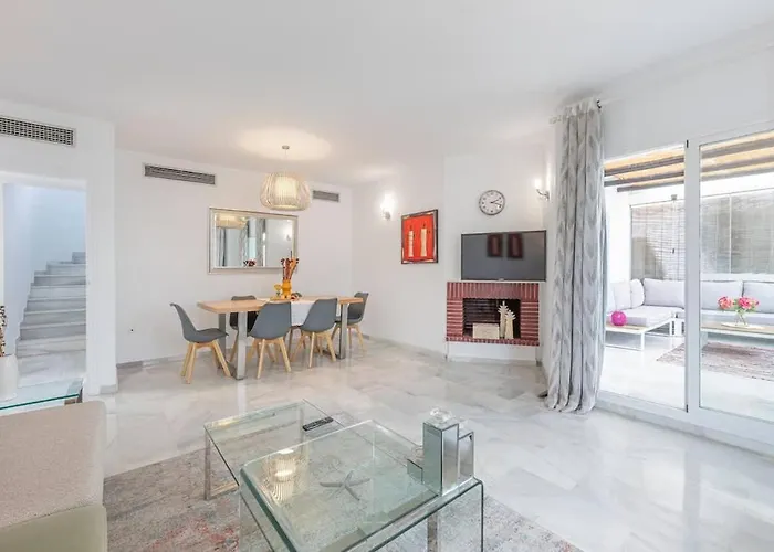 아파트 Atico Duplex Naranjos By Dolmengroup