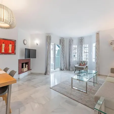 Apartamento ático Naranjos