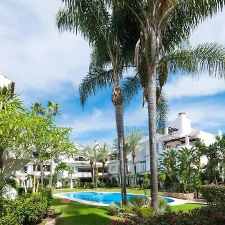 Apartmán Atico Duplex Naranjos By Dolmengroup Marbella