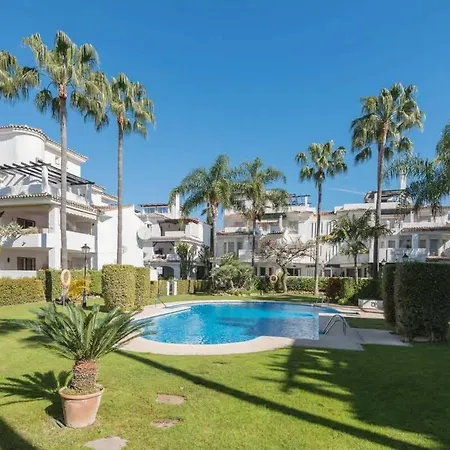 Apartamento ático Naranjos Marbella