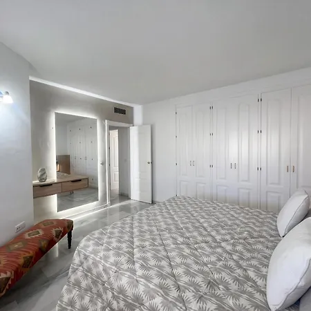 Apartamento ático Naranjos Marbella