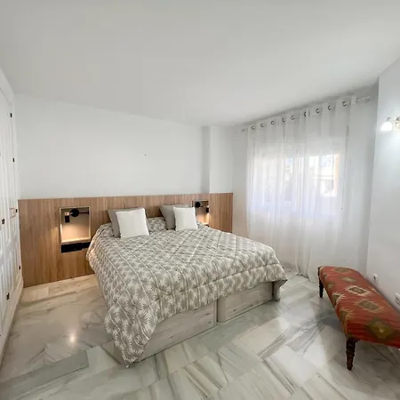Apartamento ático Naranjos Marbella