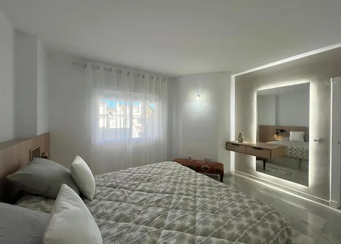 Atico Duplex Naranjos By Dolmengroup