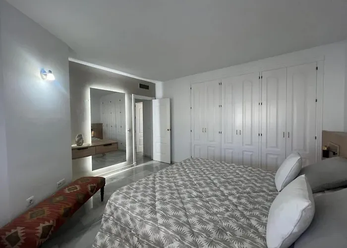 Atico Duplex Naranjos By Dolmengroup